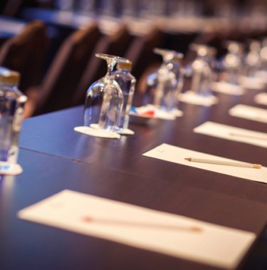 Restaurant table setting featured in the guide 'what are the ways of eliminating waste in the hospitality industry'